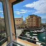 Attico Sul Porticciolo Antico Di * Camogli