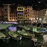 Attico Sul Porticciolo Antico Di Lägenhet