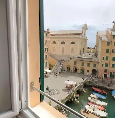 Attico Sul Porticciolo Antico Di 卡莫利